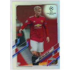 2020-21 TOPPS CHROME UEFA CHAMPIONS LEAGUE DONNY VAN DE BEEK #82 REFRACTOR MANCHESTER UNITED